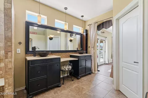 Bath - 2415 E Mallory St, Mesa, AZ 85213 photo 4 of 5
