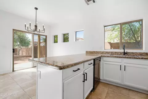 Kitchen - 1575 E Baylor Ln #B, Gilbert, AZ 85296 photo 2 of 2