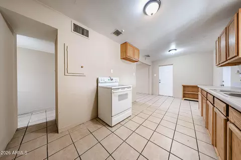 Entry Way - 1933 W Mitchell Dr, Phoenix, AZ 85015 photo 1 of 2