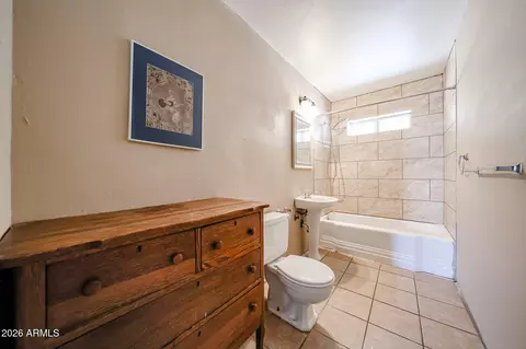 Bath - 1933 W Mitchell Dr, Phoenix, AZ 85015 photo 1 of 2