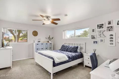 Bedroom - 4440 E Clarendon Ave, Phoenix, AZ 85018 photo 5 of 5