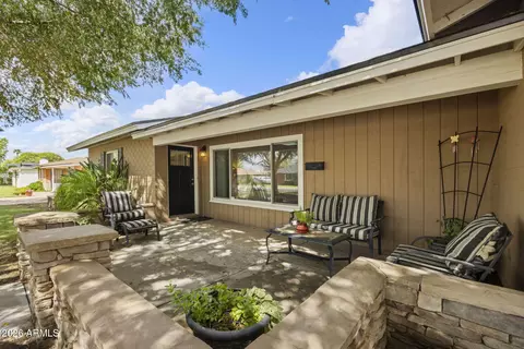Exterior - 4440 E Clarendon Ave, Phoenix, AZ 85018 photo 2 of 9