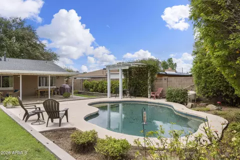 Exterior - 4440 E Clarendon Ave, Phoenix, AZ 85018 photo 7 of 9