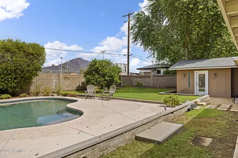 Exterior - 4440 E Clarendon Ave, Phoenix, AZ 85018 photo 6 of 9