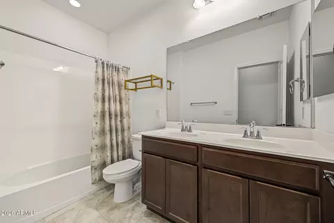 Bath - 10342 E Tupelo Ave, Mesa, AZ 85212 photo 4 of 5