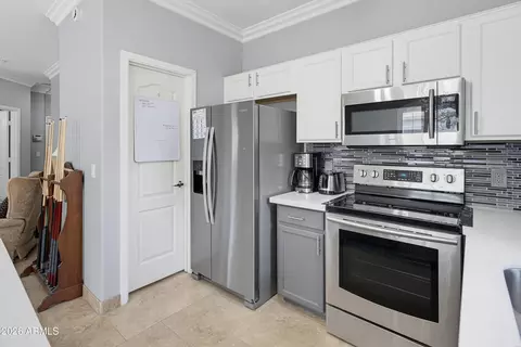 Kitchen - 2402 E 5th St #1672, Tempe, AZ 85288 photo 6 of 6