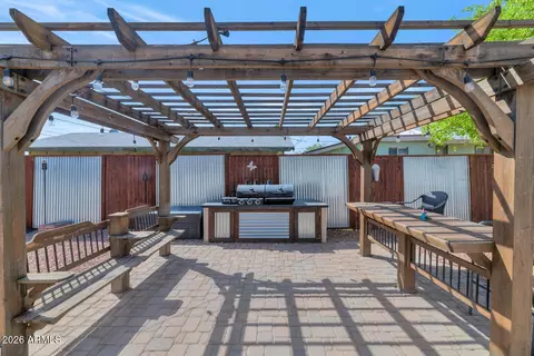 Exterior - 357 N 15th St, Phoenix, AZ 85006 photo 6 of 6