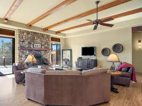 Living - 6683 W Buffalo Run, Pine, AZ 85544 photo 2 of 3