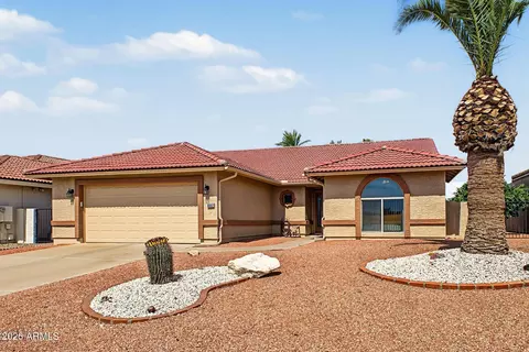 8902 E Player Dr, Sun Lakes, AZ 85248