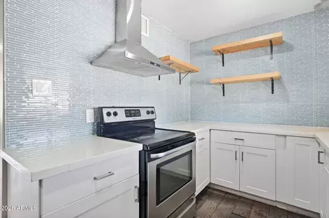Kitchen - 2016 W Whitton Ave, Phoenix, AZ 85015 photo 3 of 5