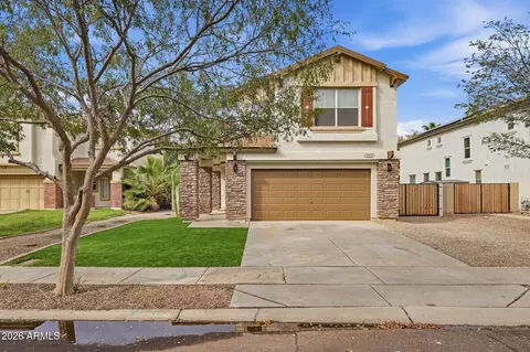 Exterior - 4032 E Gail Ct, Gilbert, AZ 85296 photo 2 of 5