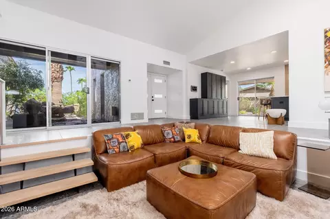 Living - 220 W Willow Ave, Phoenix, AZ 85029 photo 6 of 6