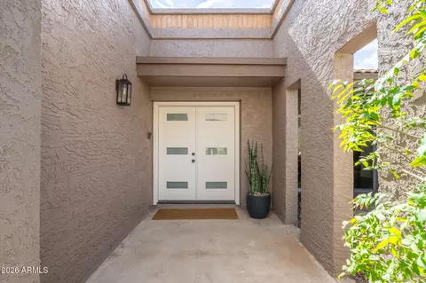 Entry Way - 220 W Willow Ave, Phoenix, AZ 85029 photo 1 of 1