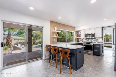 Kitchen - 220 W Willow Ave, Phoenix, AZ 85029 photo 2 of 8