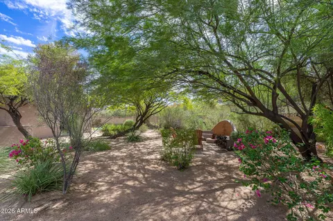 Exterior - 220 W Willow Ave, Phoenix, AZ 85029 photo 14 of 15