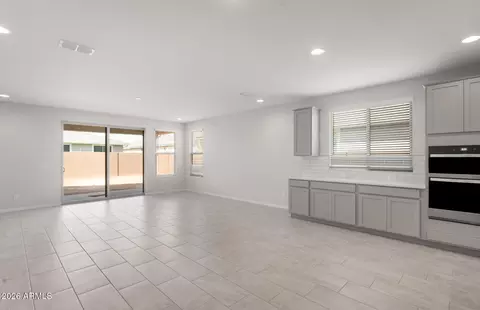 Living - 1272 W Saddle Run, Apache Junction, AZ 85120 photo 1 of 3