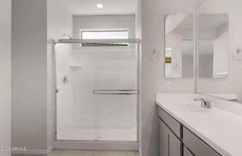 Bath - 1272 W Saddle Run, Apache Junction, AZ 85120 photo 1 of 2