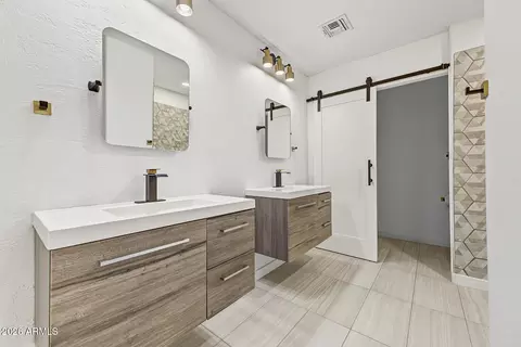 Bath - 1232 E Granada St, Mesa, AZ 85203 photo 4 of 5