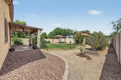 Exterior - 4010 E Sundance Ct, Gilbert, AZ 85297 photo 4 of 9