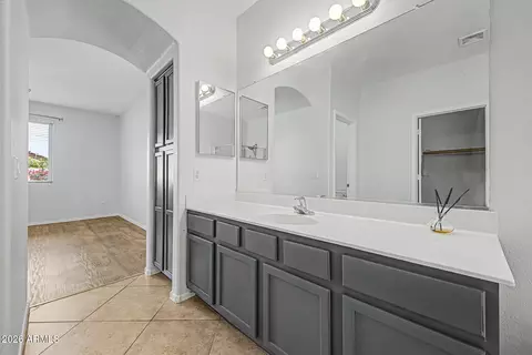 Bath - 4010 E Sundance Ct, Gilbert, AZ 85297 photo 1 of 3