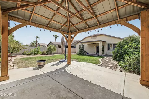 Exterior - 4010 E Sundance Ct, Gilbert, AZ 85297 photo 6 of 9