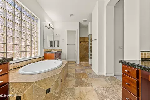 Bath - 1350 E Ibis St, Gilbert, AZ 85297 photo 4 of 7