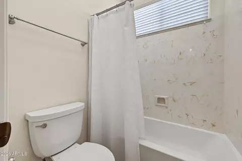 Bath - 1350 E Ibis St, Gilbert, AZ 85297 photo 5 of 7