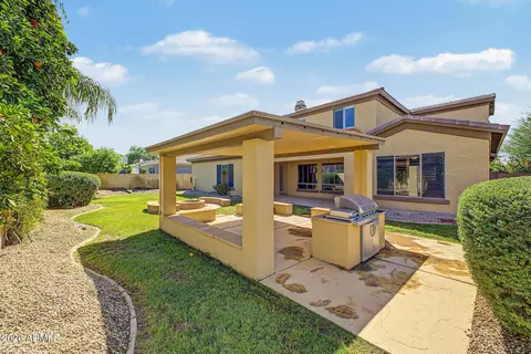 Exterior - 1350 E Ibis St, Gilbert, AZ 85297 photo 5 of 8