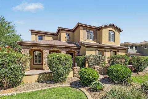 Exterior - 1350 E Ibis St, Gilbert, AZ 85297 photo 3 of 8