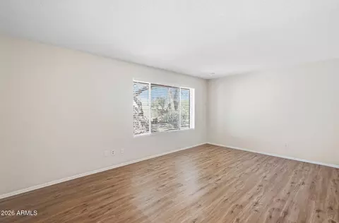 Living - 852 E Acapulco Ln, Phoenix, AZ 85022 photo 1 of 8