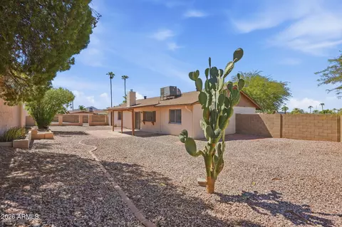 Exterior - 852 E Acapulco Ln, Phoenix, AZ 85022 photo 6 of 6