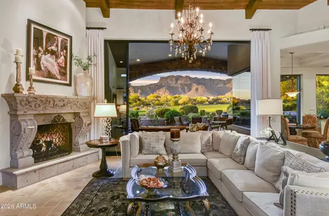 3504 S First Water Trl, Gold Canyon, AZ 85118