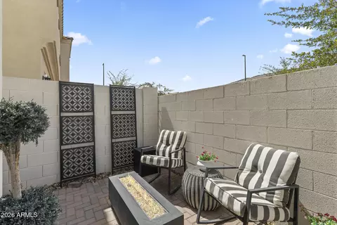 Exterior - 1515 E Shannon St, Gilbert, AZ 85295 photo 5 of 17