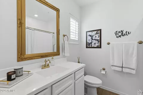 Bath - 1515 E Shannon St, Gilbert, AZ 85295 photo 6 of 6