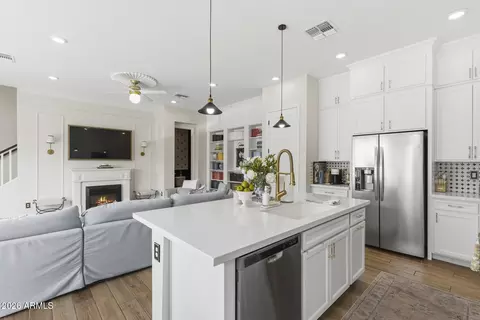 Kitchen - 1515 E Shannon St, Gilbert, AZ 85295 photo 1 of 6