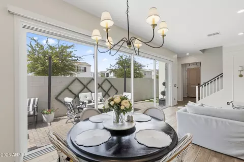 Dining - 1515 E Shannon St, Gilbert, AZ 85295 photo 3 of 3