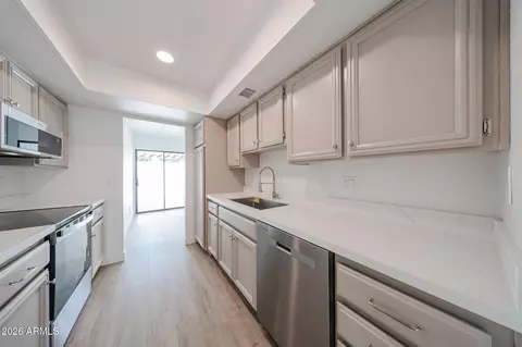 Kitchen - 1014 E Villa Maria Dr, Phoenix, AZ 85022 photo 1 of 3