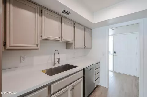 Kitchen - 1014 E Villa Maria Dr, Phoenix, AZ 85022 photo 2 of 3