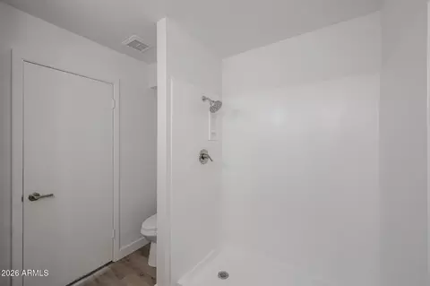 Bath - 1014 E Villa Maria Dr, Phoenix, AZ 85022 photo 3 of 4