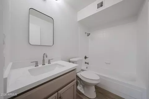 Bath - 1014 E Villa Maria Dr, Phoenix, AZ 85022 photo 1 of 4