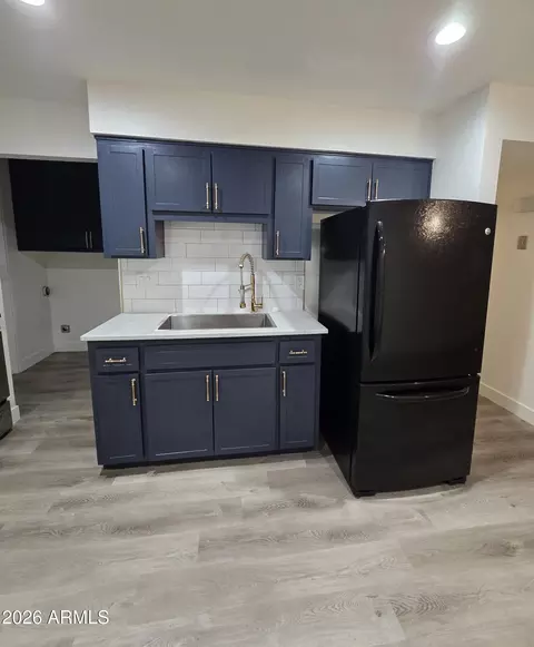 Kitchen - 264 E 9th Dr, Mesa, AZ 85210 photo 3 of 4