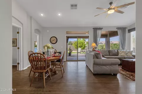 Dining - 4482 E Sycamore Dr, Gilbert, AZ 85298 photo 3 of 4