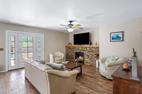 Living - 3921 Esplanade Ave, Gilbert, AZ 85297 photo 1 of 6