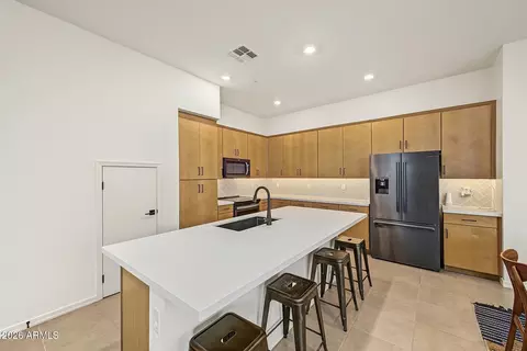 Kitchen - 1544 E Dublin St, Gilbert, AZ 85295 photo 4 of 4