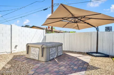 Exterior - 1225 E Seldon Ln, Phoenix, AZ 85020 photo 6 of 9
