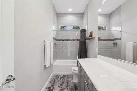 Bath - 10945 E Tumbleweed Ave, Mesa, AZ 85212 photo 2 of 6