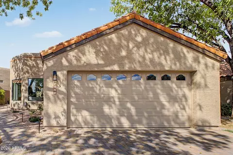 Exterior - 4024 E Paradise Dr, Phoenix, AZ 85028 photo 6 of 10