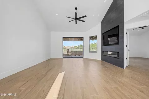 Living - 4024 E Paradise Dr, Phoenix, AZ 85028 photo 1 of 5