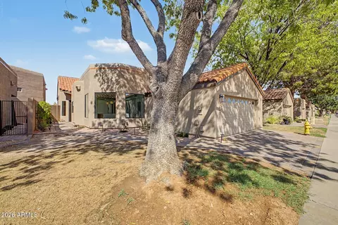 Exterior - 4024 E Paradise Dr, Phoenix, AZ 85028 photo 7 of 10