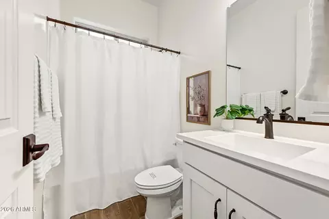 Bath - 8032 E June Cir, Mesa, AZ 85207 photo 4 of 4